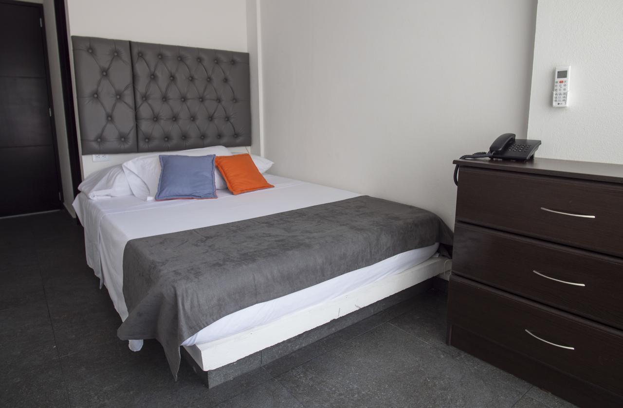 Hotel Grand H&R Вильета Экстерьер фото