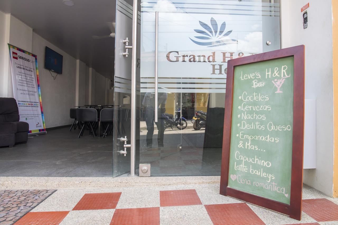 Hotel Grand H&R Вильета Экстерьер фото
